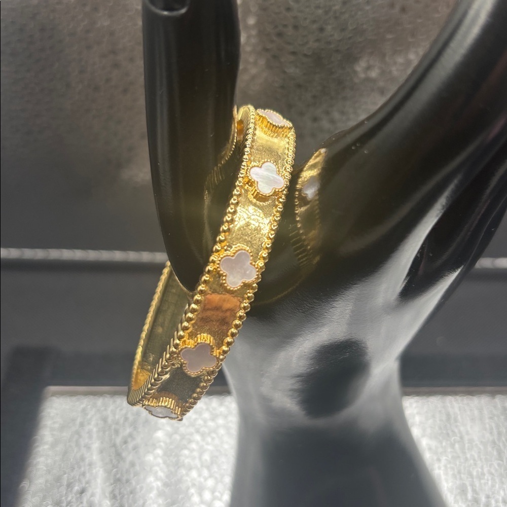 Elegant Gold and Black Bangle Bracelet